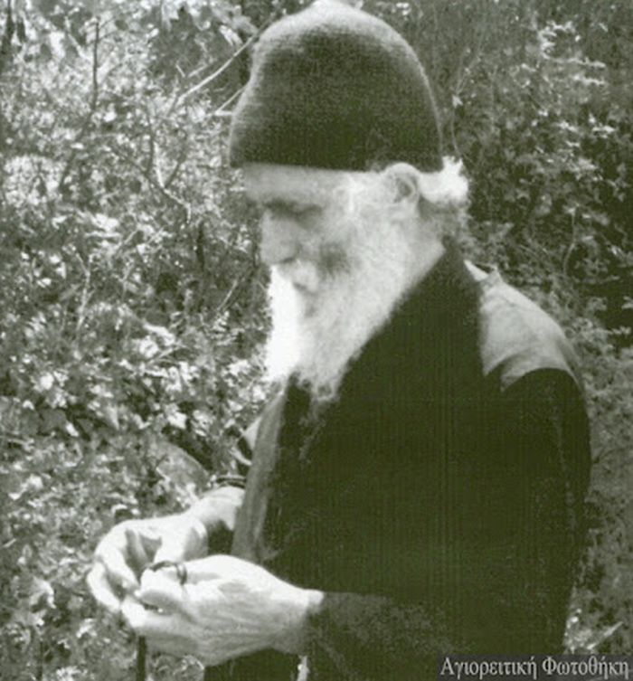 1401paisios13.jpg