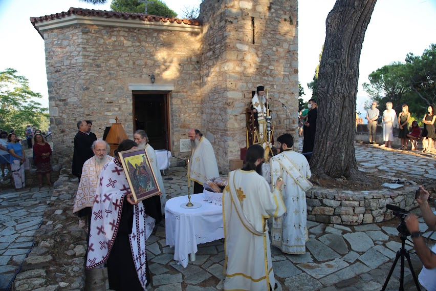 ΚΑΣΤΡΟ ΝΑΥΠΑΚΤΟΥ: Η εορτή του Προφήτη Ηλία - 27 χρόνια από την ημέρα χειροτονίας του Μητροπολίτη Ιεροθέου